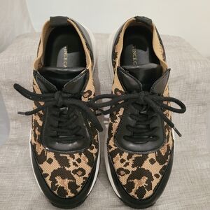 Vince Camuto Women's Black and Tan Sneakers